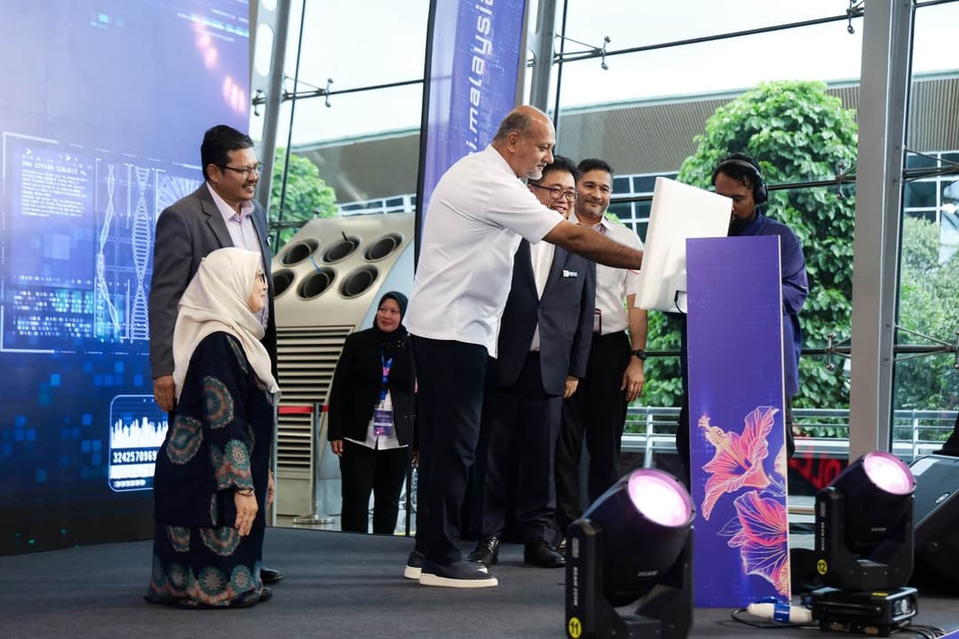 Majlis Peluncuran RAI-10